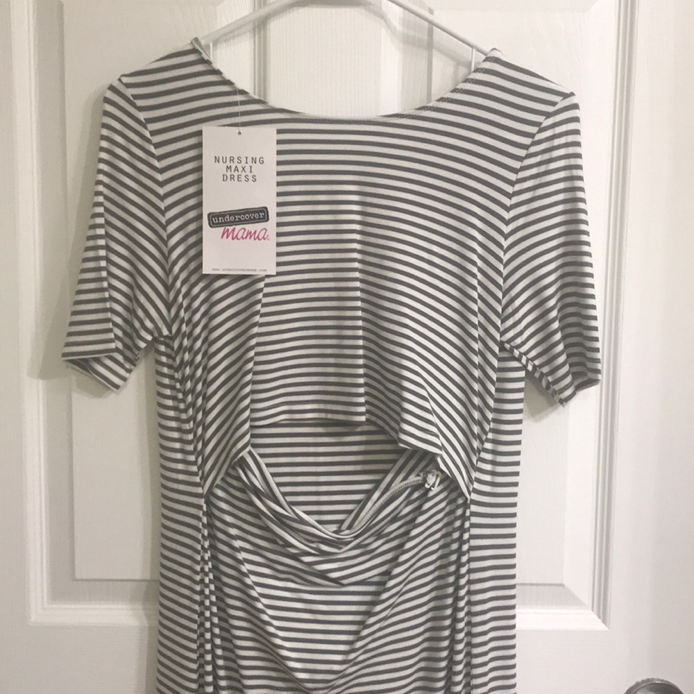 BNWT Undercover Mama nursing maxi